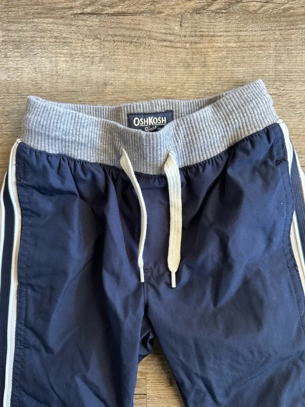 Vintage OshKosh B'gosh Navy Sweatpants with White Side Stripes